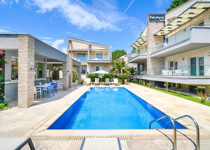 Vereya Aparthotel
